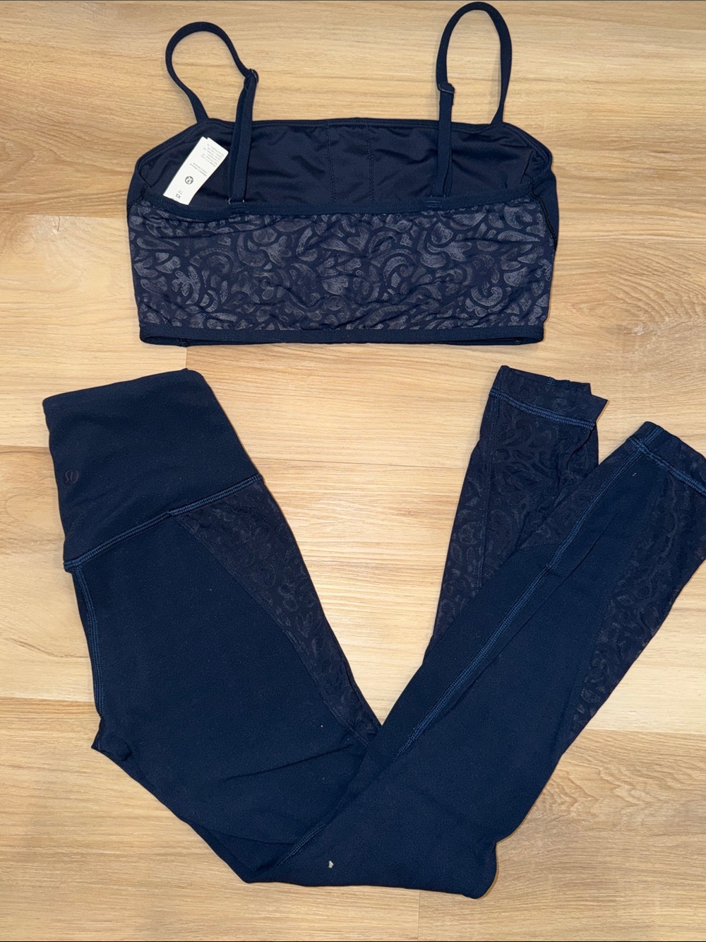 Lululemon navy blue detailed Sports Bra & Leggings Set xs
